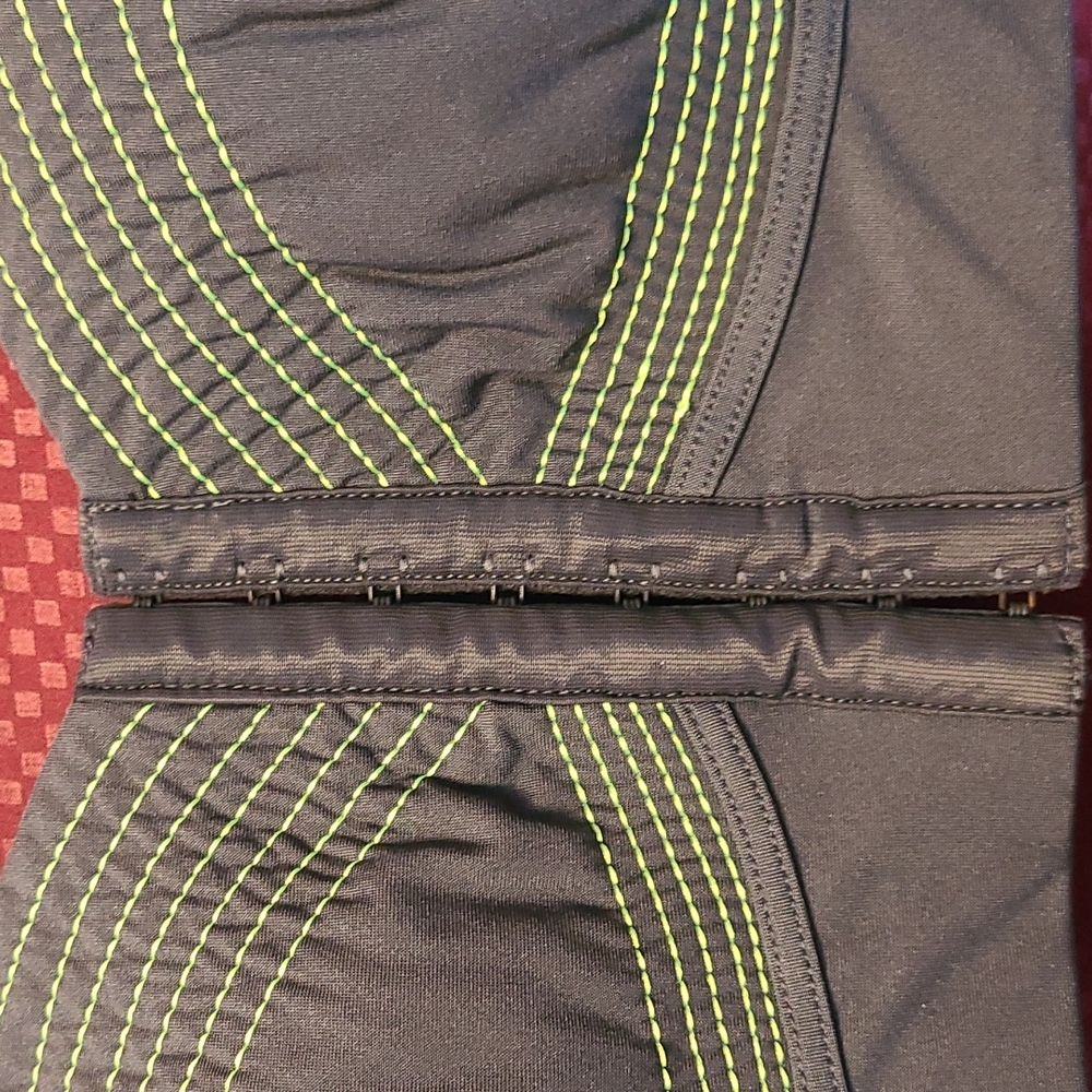 Fabletics bra - Picture 2 of 5